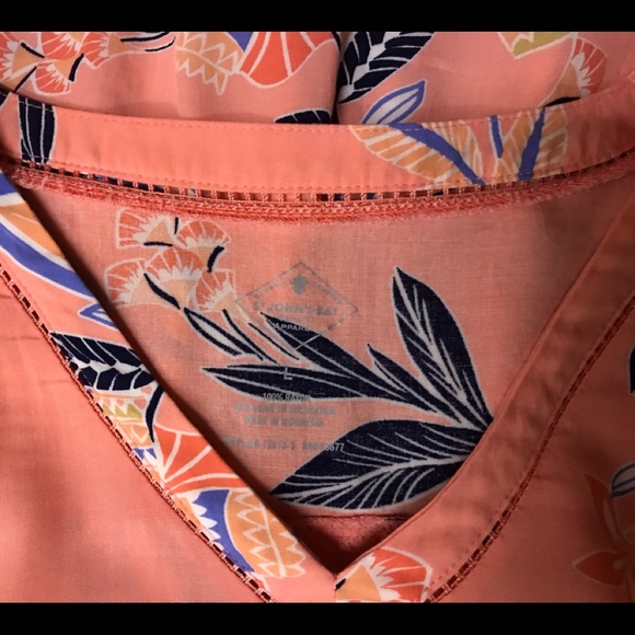 St. John’s Bay Top - Picture 5 of 6